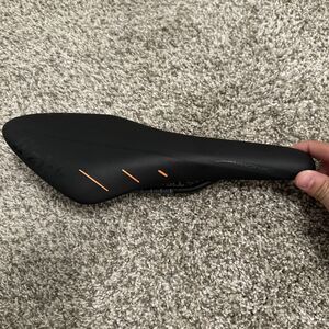 Fizik Arione R7 Bike Saddle Manganese Black/Orange Stripes Made In Italy